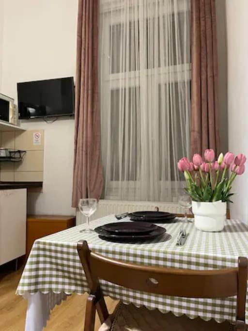 A13 Parliament Sunflower Cozy Apartment Budapest Exterior foto