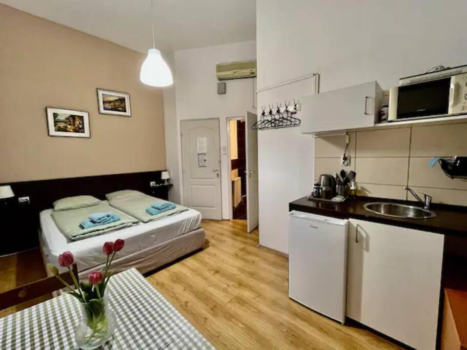 A13 Parliament Sunflower Cozy Apartment Budapest Exterior foto